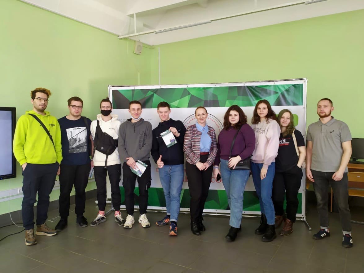 Students of “Cherepovets Forestry Technical School” were told about “Vologda timbermen”.