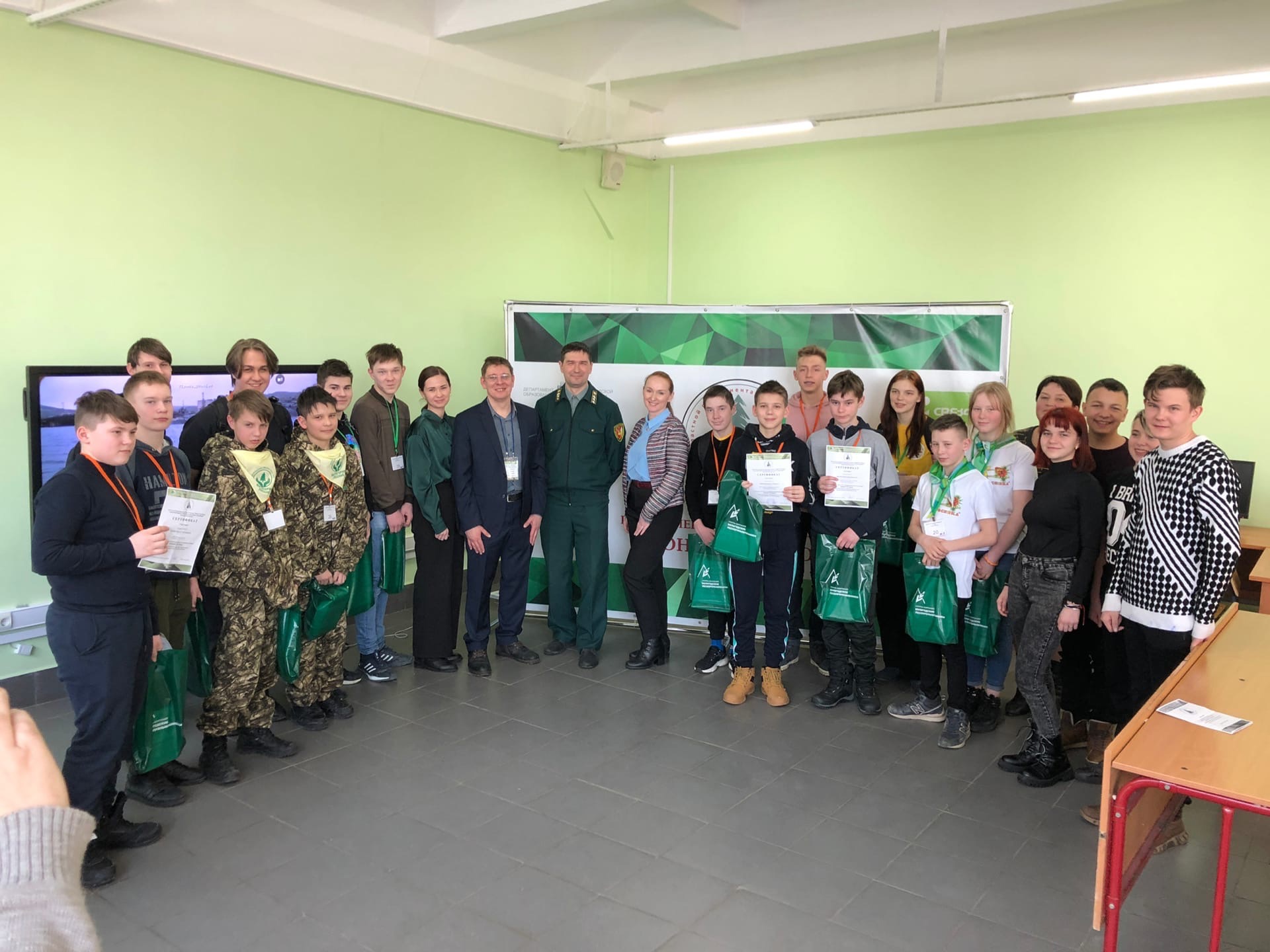 March 1 at the Cherepovets Forestry Technical School named after V.P. Chkalov the regional career guidance contest among students “Young Arborist” was held.
